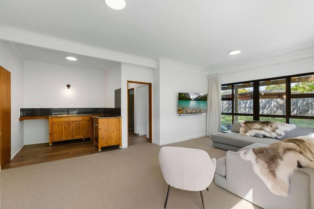 Peakview Lodge Wanaka Ngoại thất bức ảnh